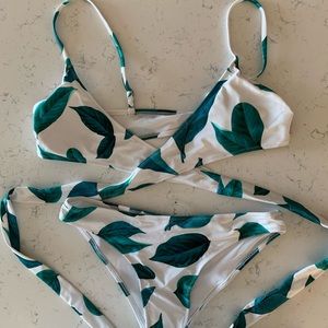 Swimsuit white and green size M